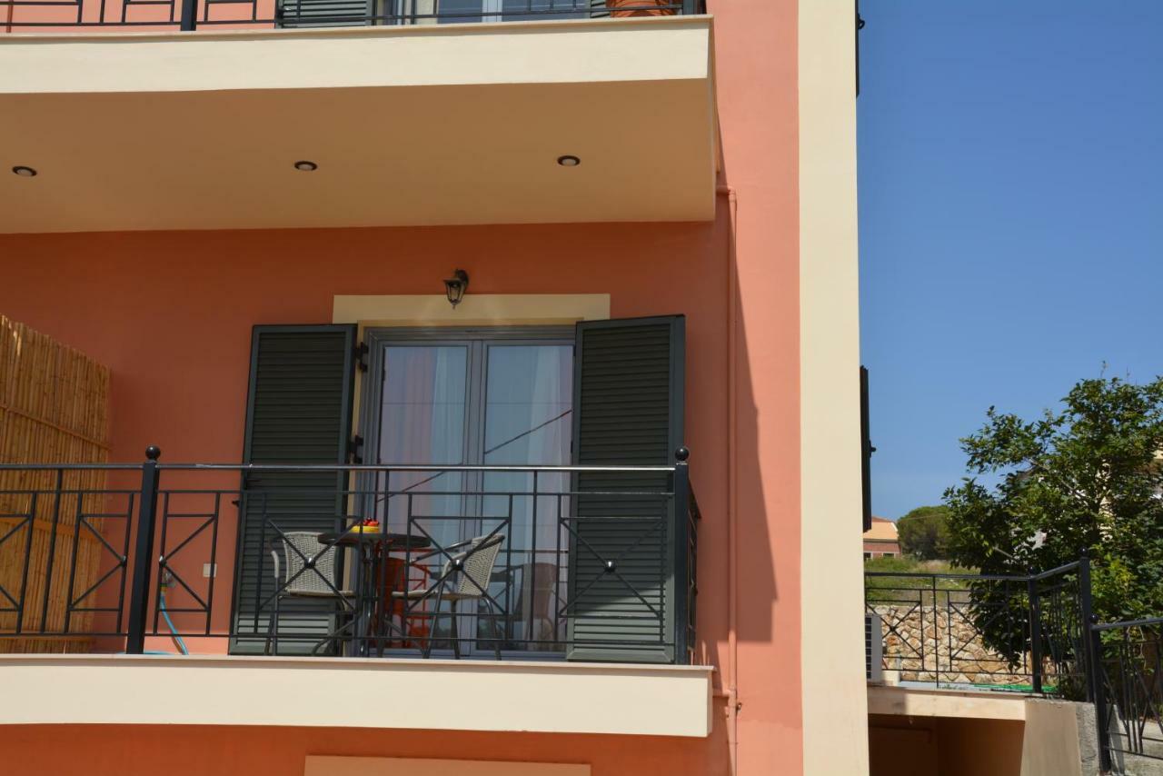 Lotus Sea View Studio Apartment 2 Lixouri Extérieur photo