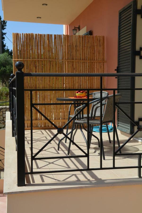 Lotus Sea View Studio Apartment 2 Lixouri Extérieur photo