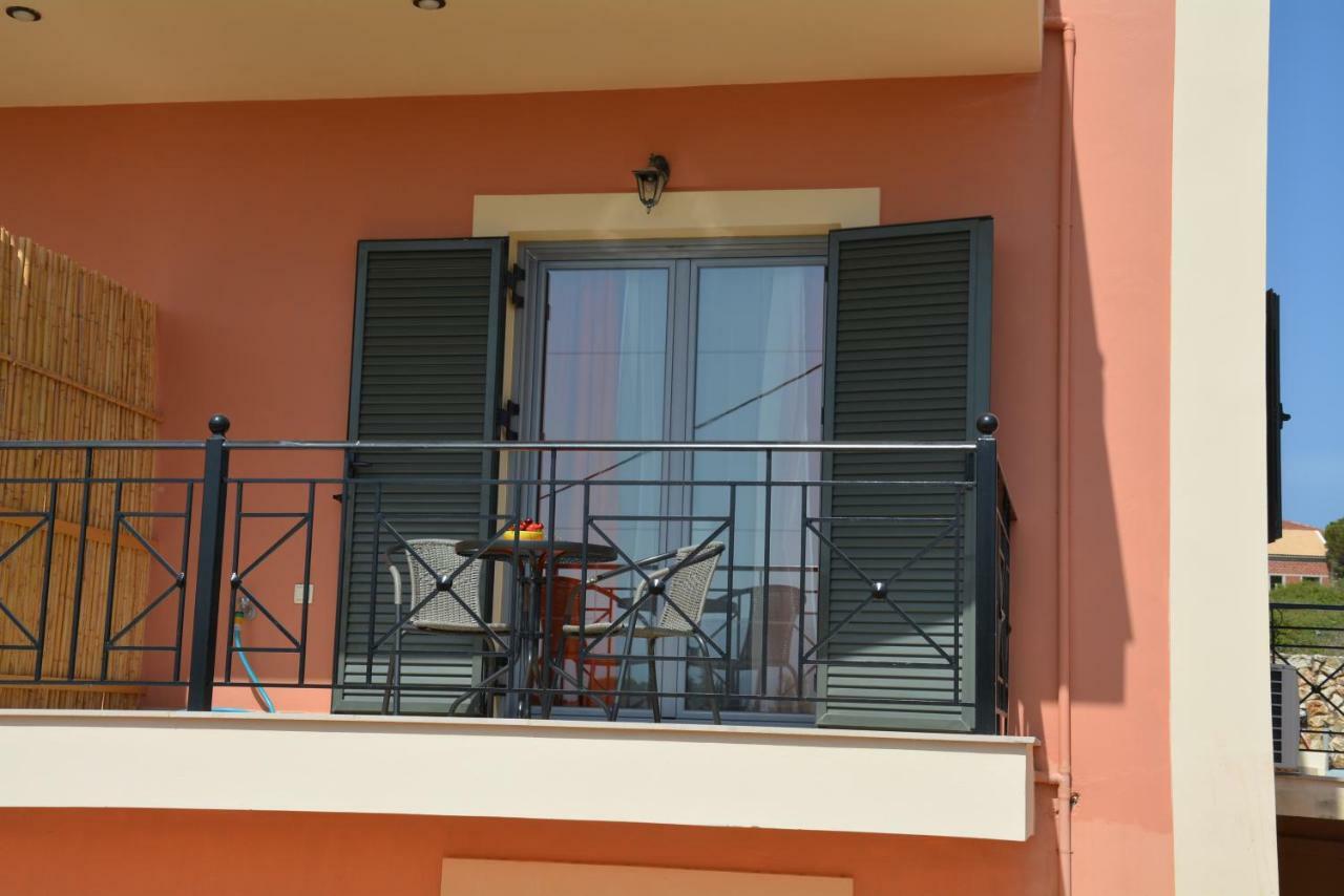 Lotus Sea View Studio Apartment 2 Lixouri Extérieur photo